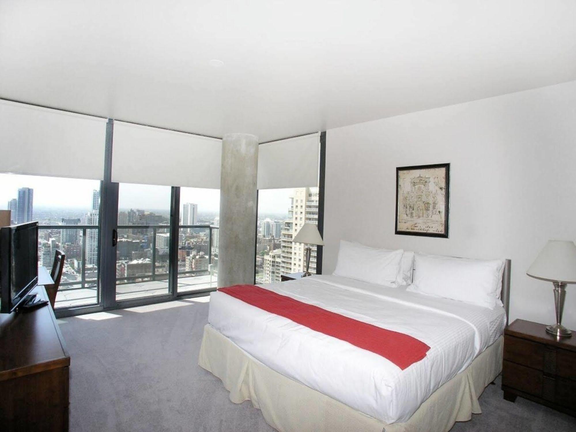 Aparthotel Bridgestreet At State And Grand Chicago Habitación foto
